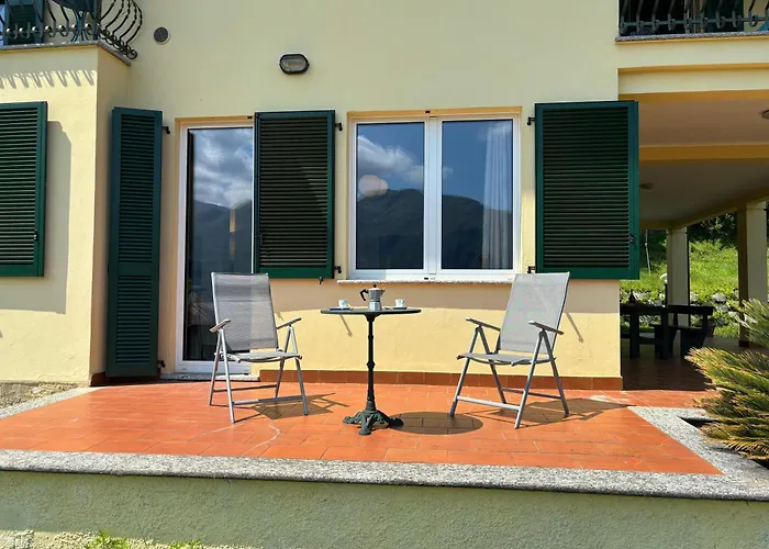 Casa Orny Mezzegra Apartmán *