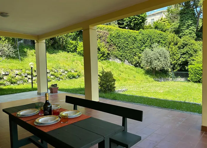 Casa Orny Mezzegra Lägenhet