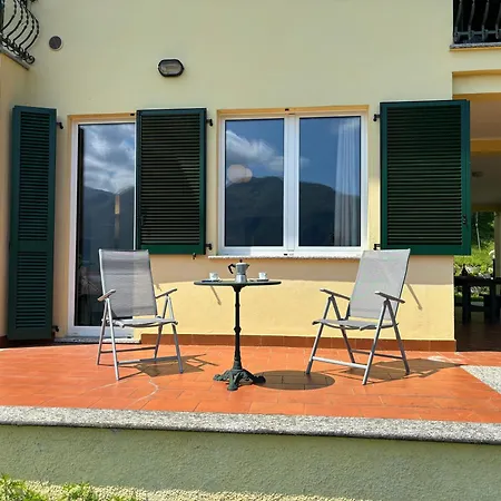 Casa Orny Mezzegra Apartmán *